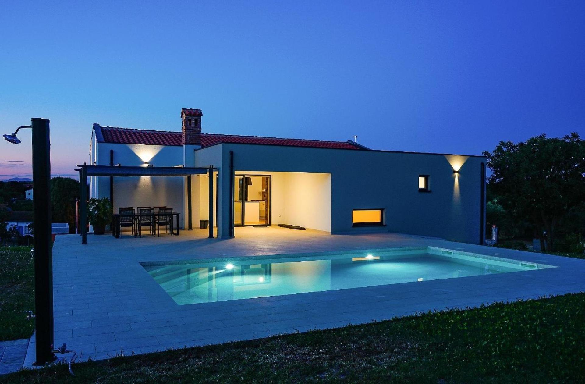Mit Privatpool Fuer 6 Personen Ca 200 Qm In Vintijan, Istrien Istrische Riviera *