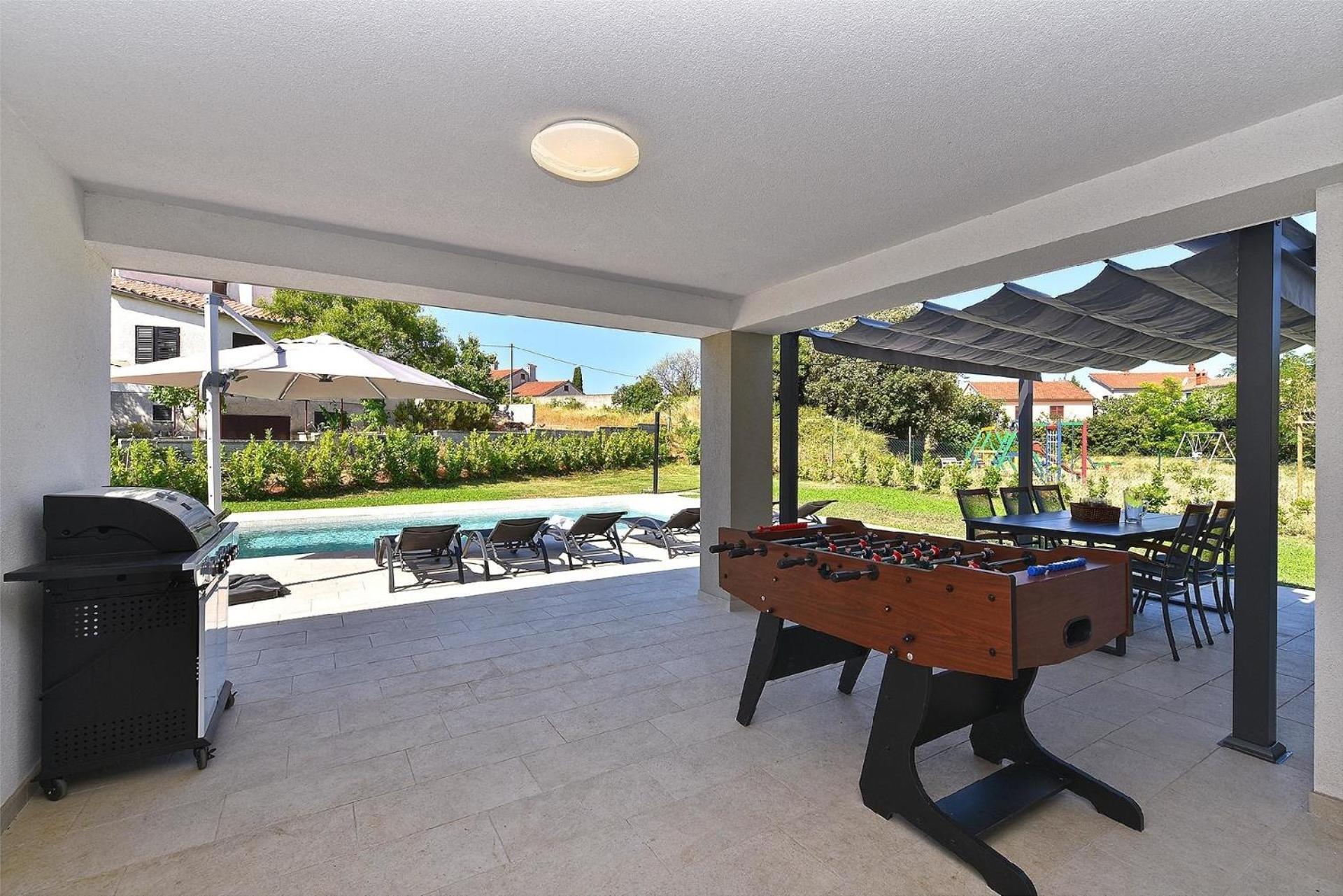 Mit Privatpool Fuer 6 Personen Ca 200 Qm In Vintijan, Istrien Istrische Riviera *