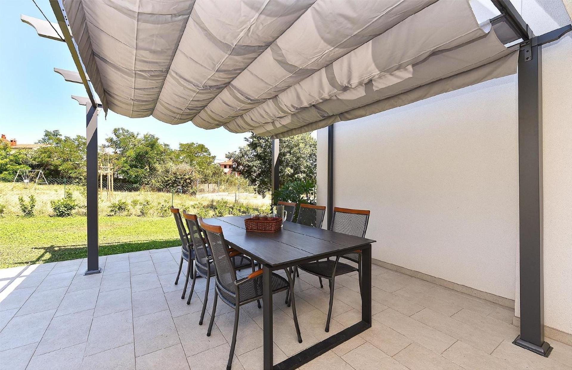 Mit Privatpool Fuer 6 Personen Ca 200 Qm In Vintijan, Istrien Istrische Riviera Ferienhaus Pula