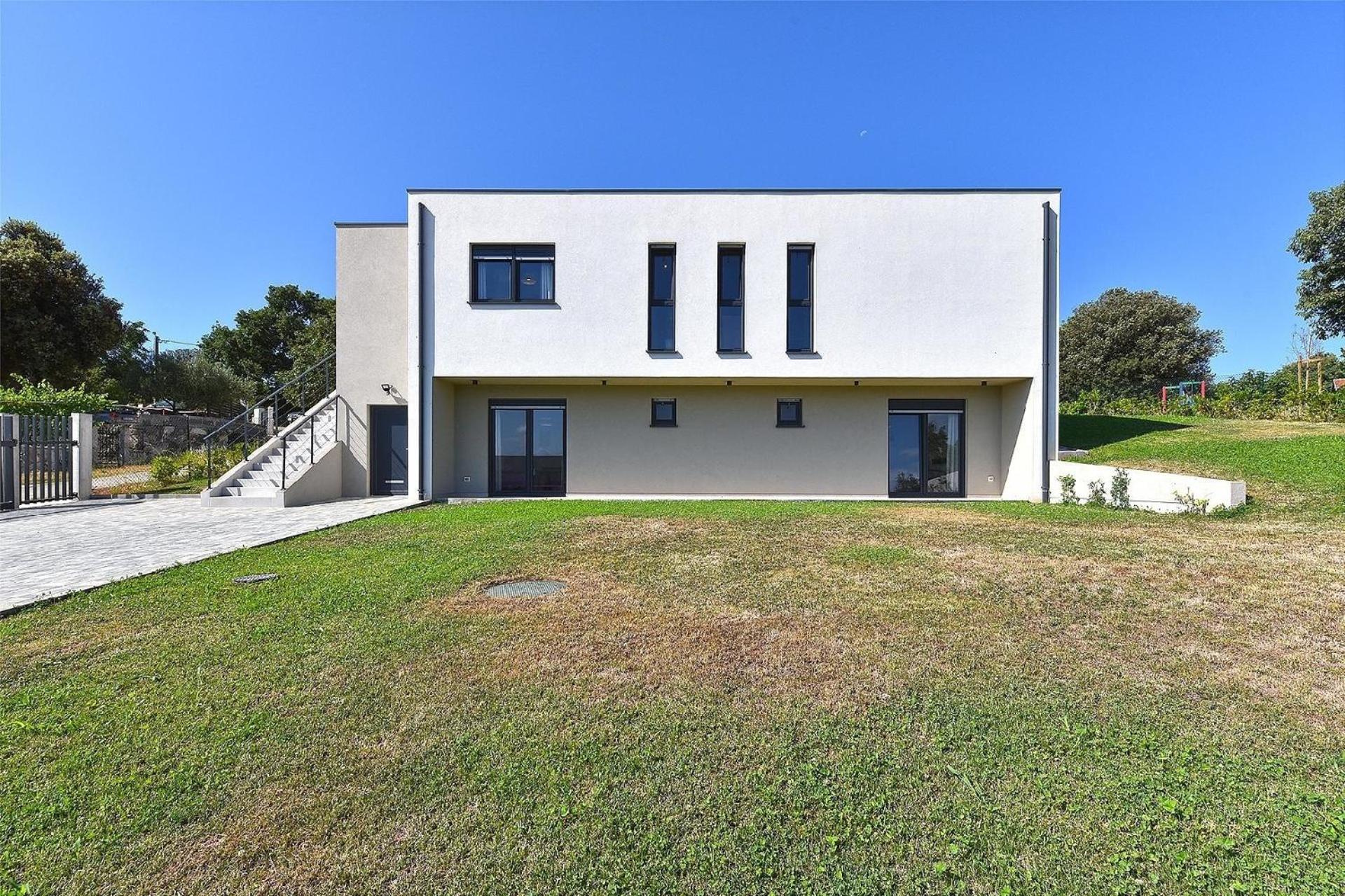 Ferienhaus Mit Privatpool Fuer 6 Personen Ca 200 Qm In Vintijan, Istrien Istrische Riviera *